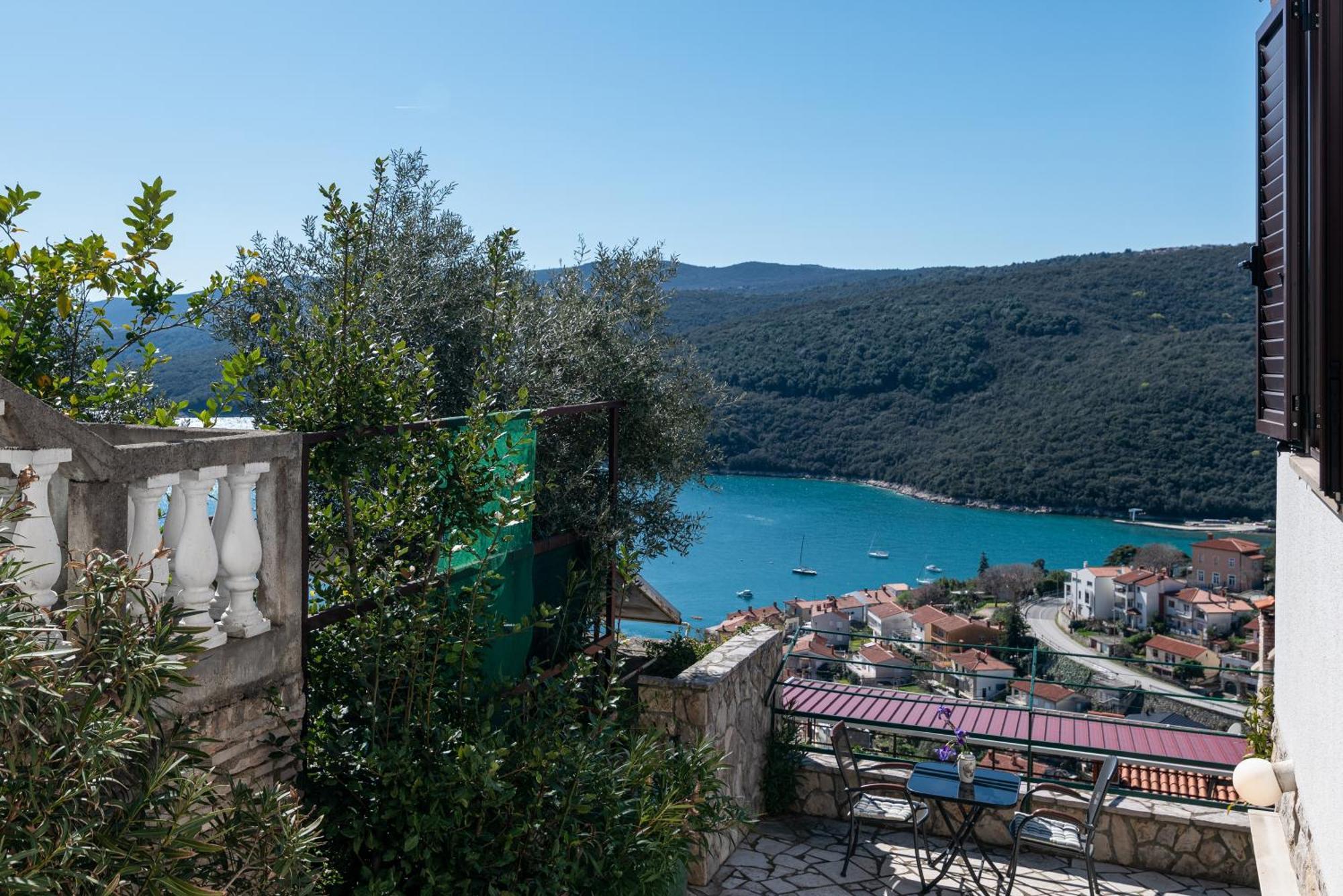 Apartments With A Parking Space Rabac, Labin - 7622 ภายนอก รูปภาพ