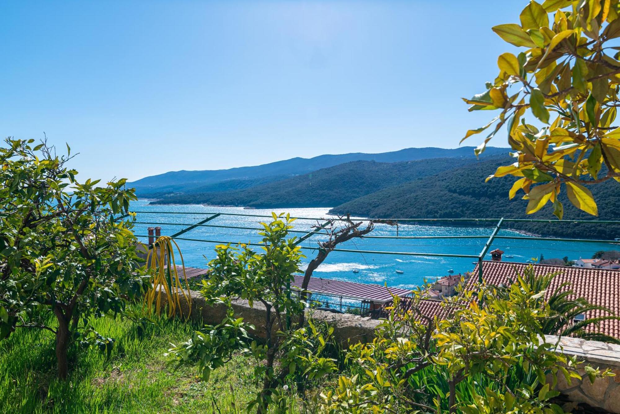 Apartments With A Parking Space Rabac, Labin - 7622 ภายนอก รูปภาพ
