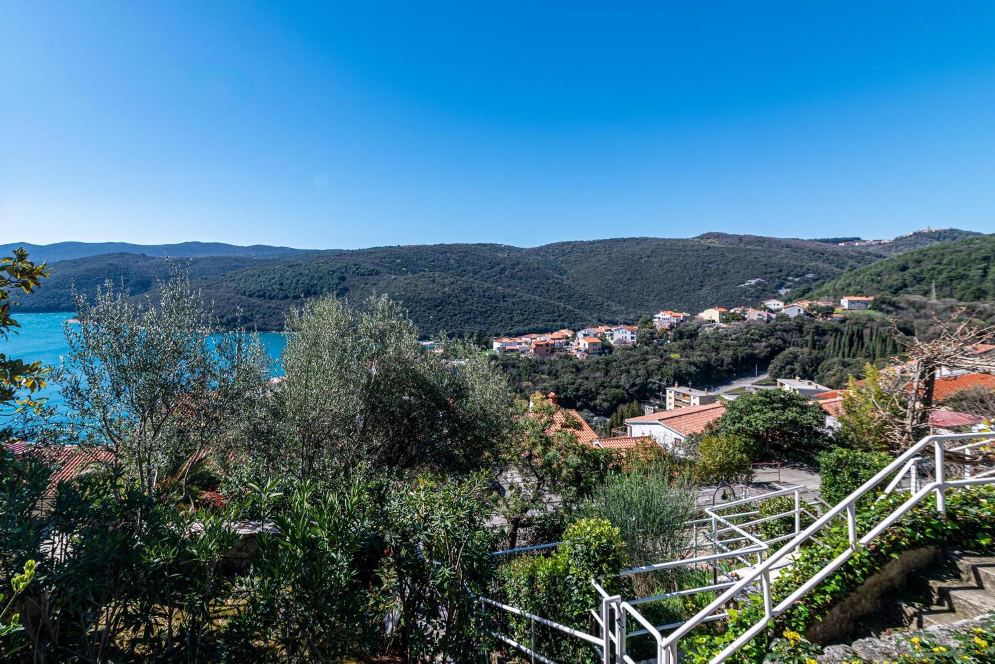Apartments With A Parking Space Rabac, Labin - 7622 ภายนอก รูปภาพ